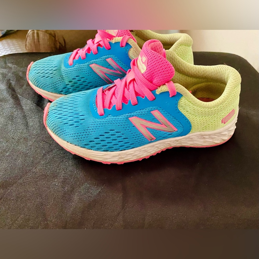 Size US 11C Little Girls’ New Balance FreshFoam Arishi V2 Bungee Shoe